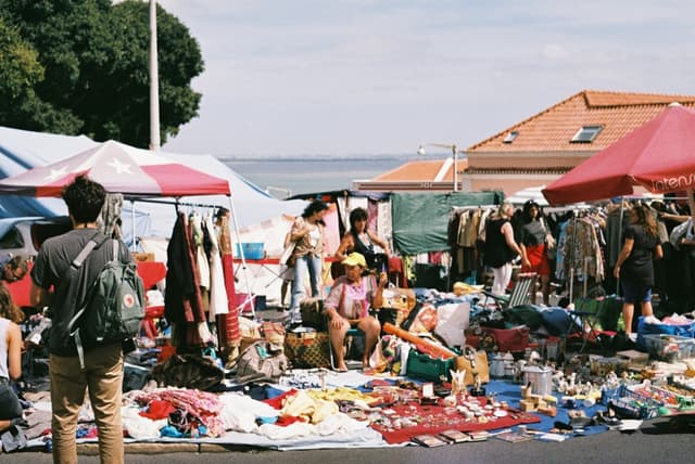 Brocantes Dans Le Lot